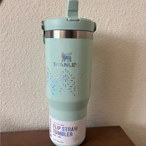 NWT Stanley 30oz Winter Wonderland Collection Seaglass Gloss Flip Straw - Picture 4 of 5